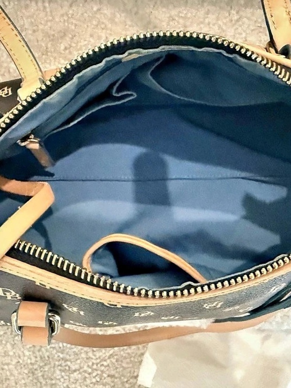 Dooney & Bourke DB 75 Monogram Barrel Bag Black & Tan - Picture 8 of 9